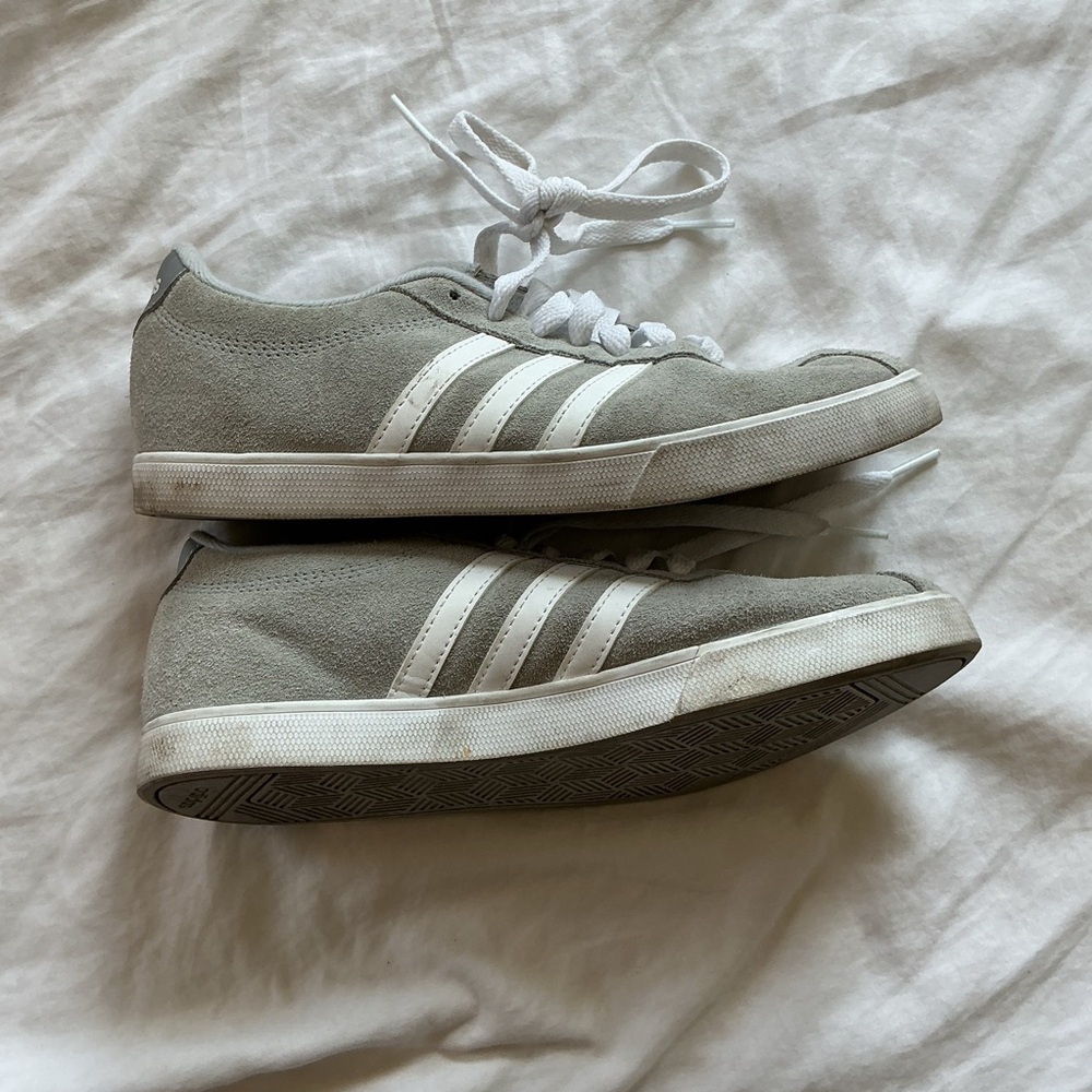 Adidas Courtset Womens Shoes AW4209 Lace Up Low Top Gray Sneaker Size 6 Running - Picture 4 of 8
